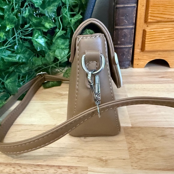 Smiley Face Mini Crossbody Bag Tan Faux Leather Cute Novelty Purse - Picture 4 of 10